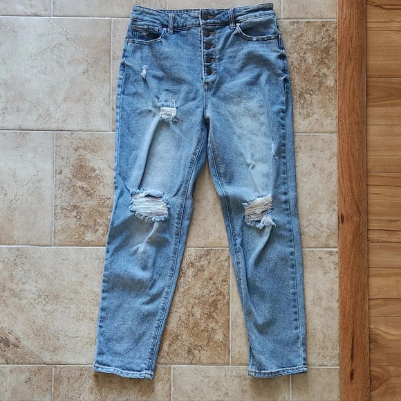 Tinsel Distressed Jeans - Picture 1 of 8